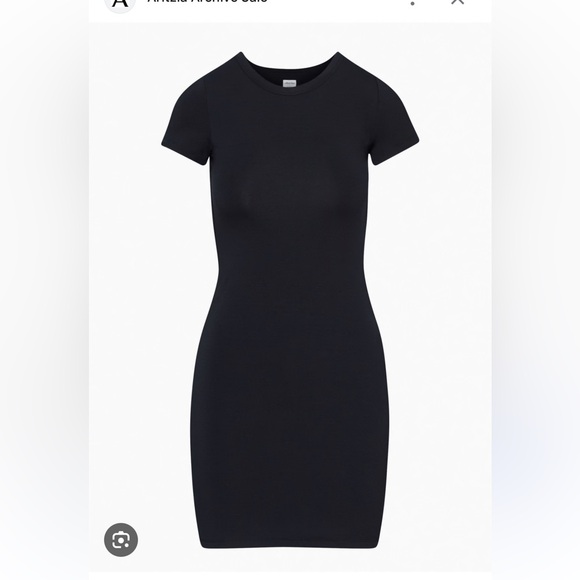 Aritzia bodycon t shirt dress black size medium - Picture 1 of 3